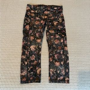 Lululemon floral cropped leggings